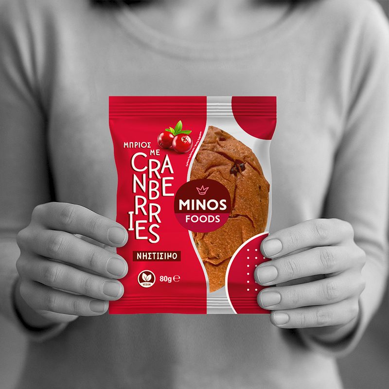 Minos Foods Tsoureki packaging design by ABC Design Communication, featuring harmonious colors, fonts, and patterns